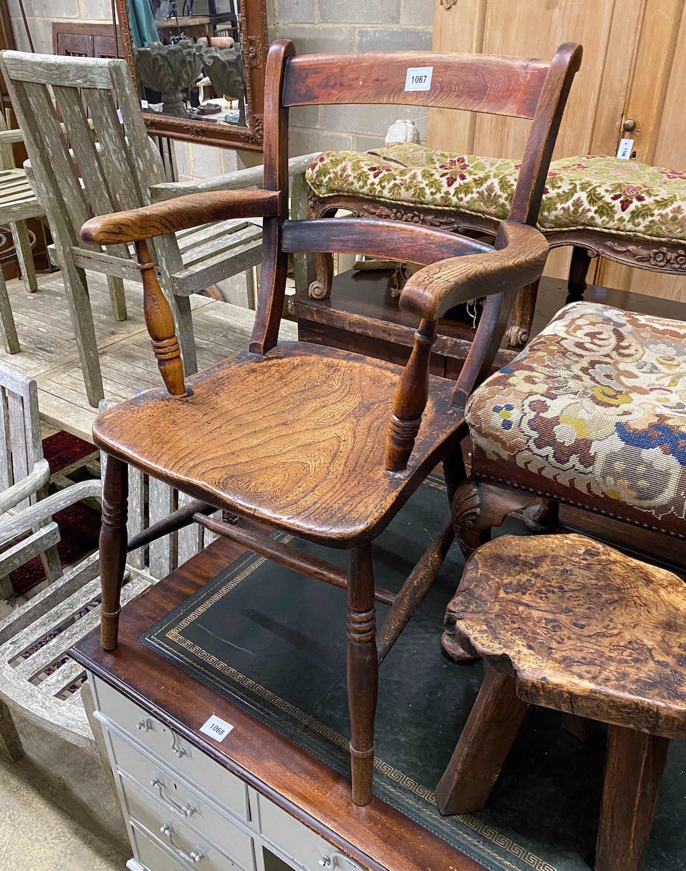 A Victorian elm, ash and beech Windsor elbow chair